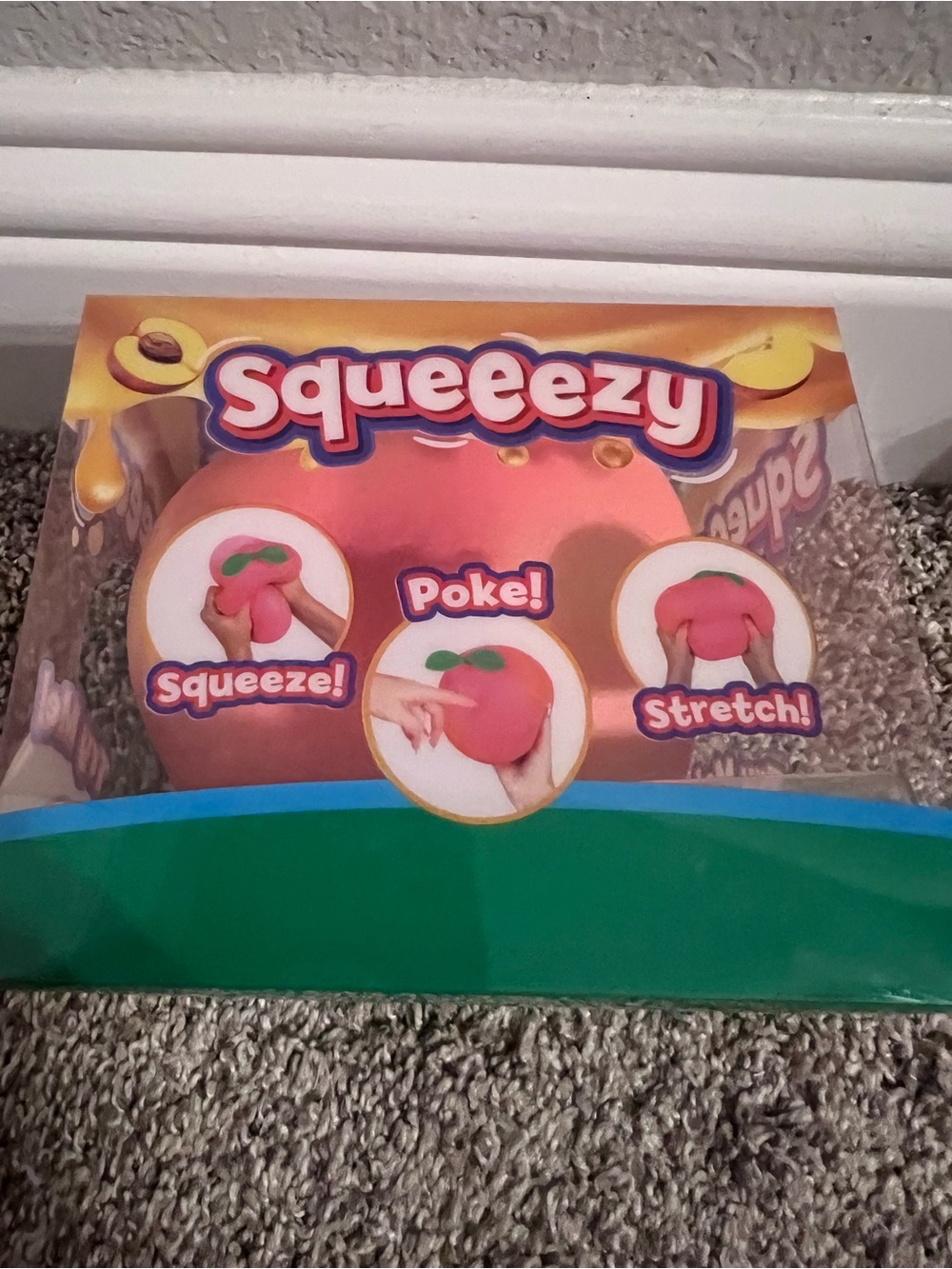 Squeeezy Jumbo Peach Squishy🍑 - Picture 3 of 3